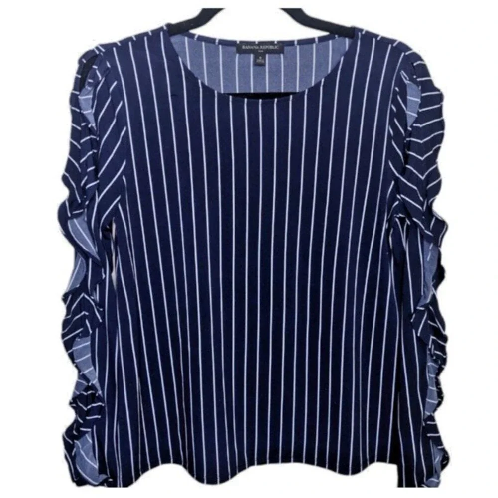 Banana Republic Peek a Boo Cut Out Ruffle Top Blouse Sz M Navy Stripe Stretchy - Picture 1 of 9